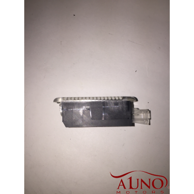 luz de Cortesía Audi A1 3
